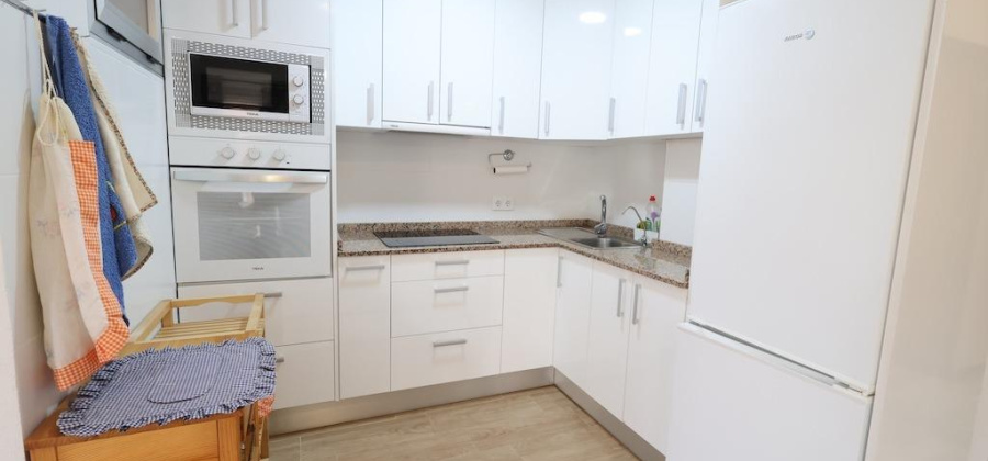 Torrevieja, Alicante, 3 Bedrooms Bedrooms, ,1 BathroomBathrooms,Apartment,Resale,0,209924417745425824