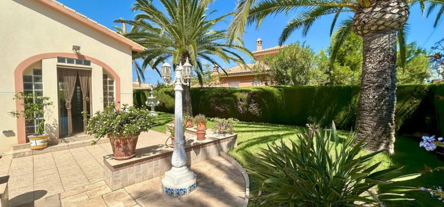 Orihuela Costa, Alicante, 3 Bedrooms Bedrooms, ,3 BathroomsBathrooms,Villa,Resale,0,6594579312377493