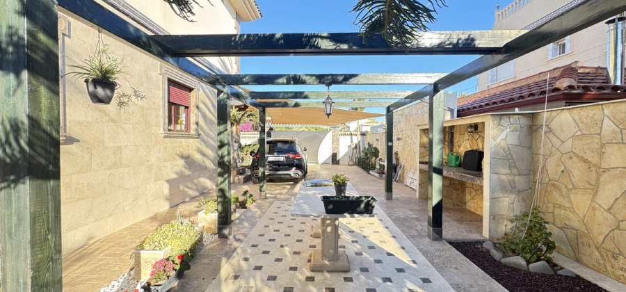 Cabo Roig, Alicante, 4 Bedrooms Bedrooms, ,5 BathroomsBathrooms,Villa,Resale,0,103186281613461168