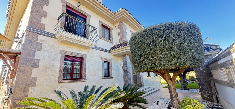 Cabo Roig, Alicante, 4 Bedrooms Bedrooms, ,5 BathroomsBathrooms,Villa,Resale,0,103186281613461168