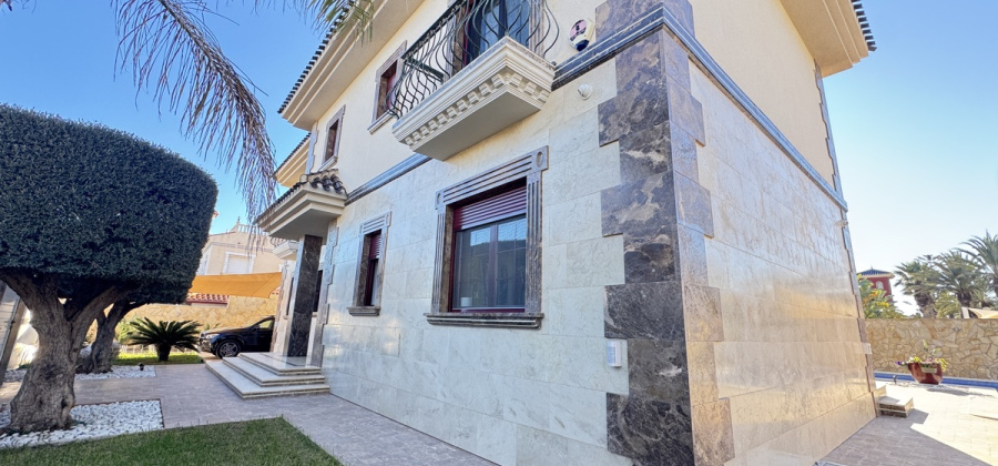 Cabo Roig, Alicante, 4 Bedrooms Bedrooms, ,5 BathroomsBathrooms,Villa,Resale,0,103186281613461168