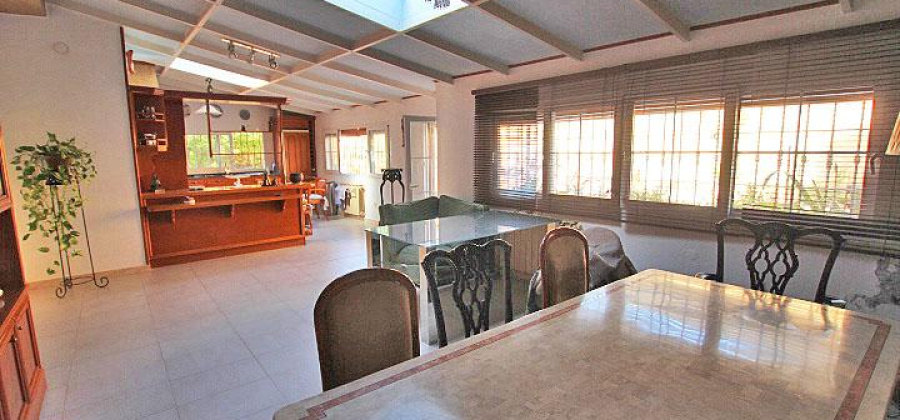 Torrevieja, Alicante, 5 Bedrooms Bedrooms, ,2 BathroomsBathrooms,Villa,Resale,0,32821674659694800