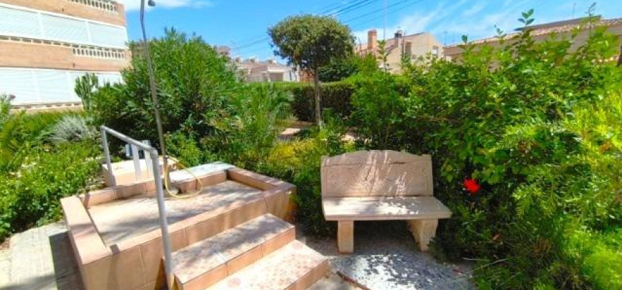 Torrevieja, Alicante, 2 Bedrooms Bedrooms, ,1 BathroomBathrooms,Apartment,Resale,0,75632216366732128