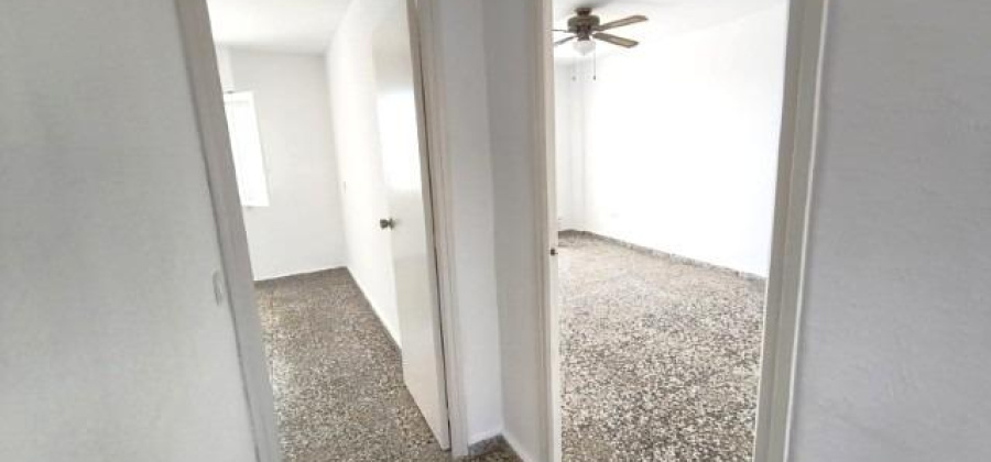 Torrevieja, Alicante, 2 Bedrooms Bedrooms, ,1 BathroomBathrooms,Apartment,Resale,0,75632216366732128