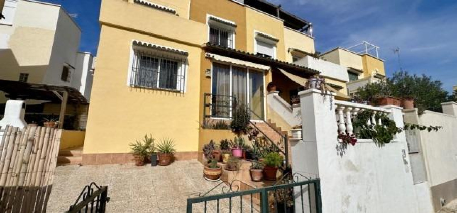 Orihuela Costa, Alicante, 3 Bedrooms Bedrooms, ,2 BathroomsBathrooms,Townhouse,Resale,0,209924236869075616