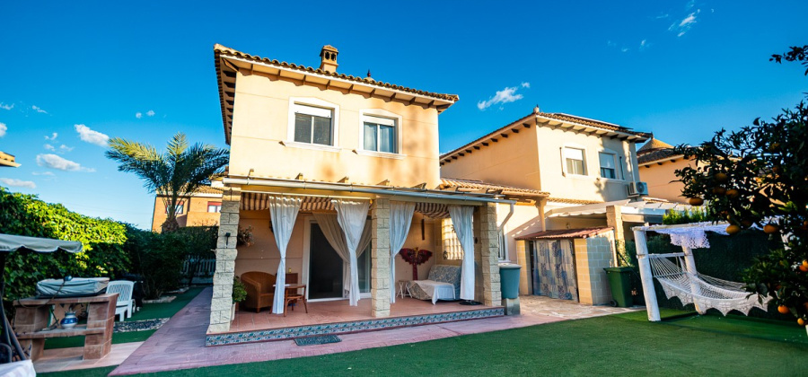 Orihuela, Alicante, 4 Bedrooms Bedrooms, ,2 BathroomsBathrooms,Villa,Resale,0,103536246441887664