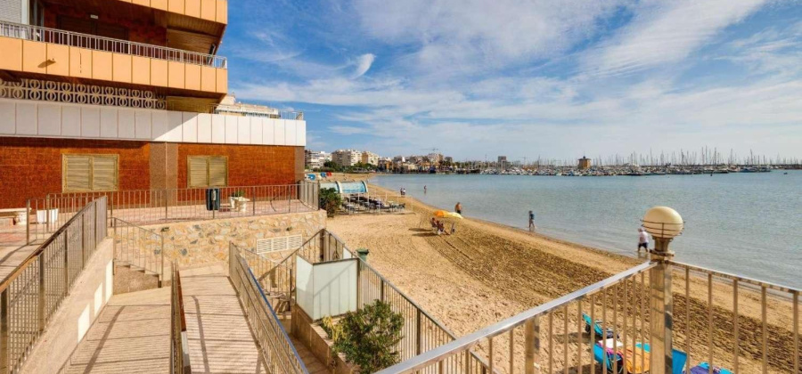 Torrevieja, Alicante, 3 Bedrooms Bedrooms, ,2 BathroomsBathrooms,Apartment,Resale,0,7563269648569459