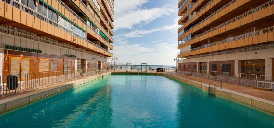 Torrevieja, Alicante, 3 Bedrooms Bedrooms, ,2 BathroomsBathrooms,Apartment,Resale,0,7563269648569459