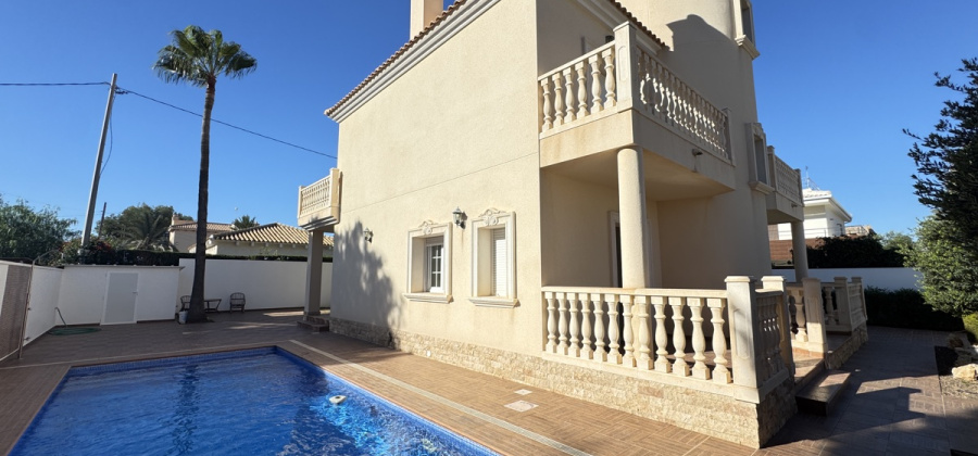 Cabo Roig, Alicante, 4 Bedrooms Bedrooms, ,4 BathroomsBathrooms,Villa,Resale,0,103186420961413584