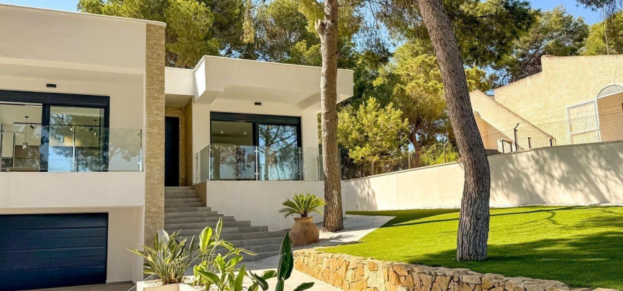 Torrevieja, Alicante, 4 Bedrooms Bedrooms, ,5 BathroomsBathrooms,Villa,Resale,0,75632143705397680