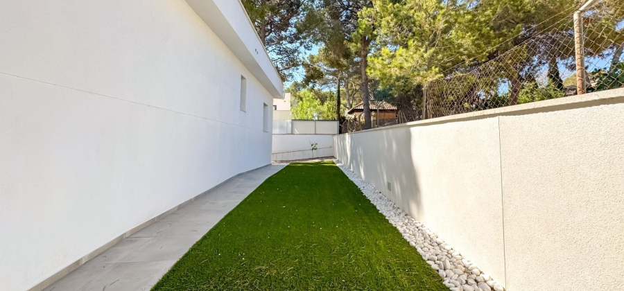 Torrevieja, Alicante, 4 Bedrooms Bedrooms, ,5 BathroomsBathrooms,Villa,Resale,0,75632143705397680