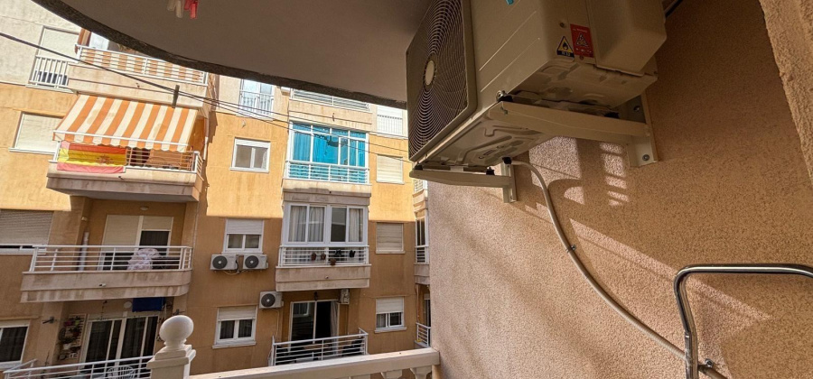 Torrevieja, Alicante, 2 Bedrooms Bedrooms, ,1 BathroomBathrooms,Apartment,Resale,0,75632284011161200