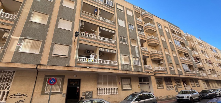 Torrevieja, Alicante, 2 Bedrooms Bedrooms, ,1 BathroomBathrooms,Apartment,Resale,0,75632284011161200