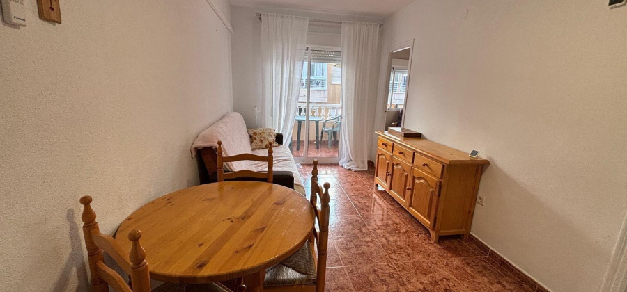 Torrevieja, Alicante, 2 Bedrooms Bedrooms, ,1 BathroomBathrooms,Apartment,Resale,0,75632284011161200