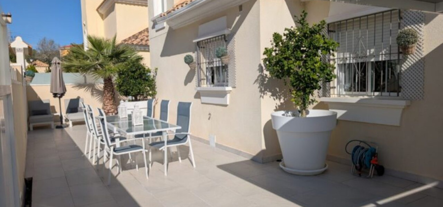 Villamartin, Alicante, 3 Bedrooms Bedrooms, ,2 BathroomsBathrooms,Villa,Resale,0,90690210815519104