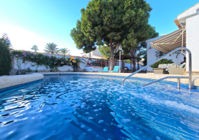 Orihuela Costa *, Alicante *, 5 Bedrooms Bedrooms, ,3 BathroomsBathrooms,Villa,Resale,0,99968146573264752