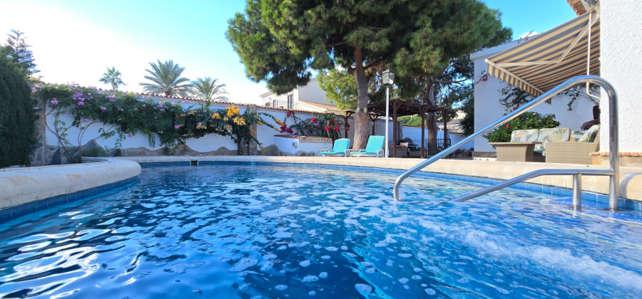 Orihuela Costa *, Alicante *, 5 Bedrooms Bedrooms, ,3 BathroomsBathrooms,Villa,Resale,0,99968146573264752