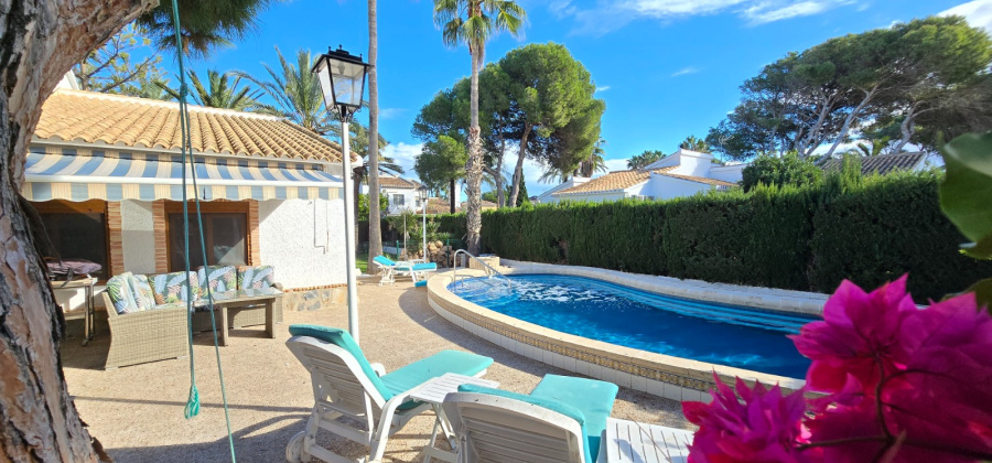 Orihuela Costa *, Alicante *, 5 Bedrooms Bedrooms, ,3 BathroomsBathrooms,Villa,Resale,0,99968146573264752