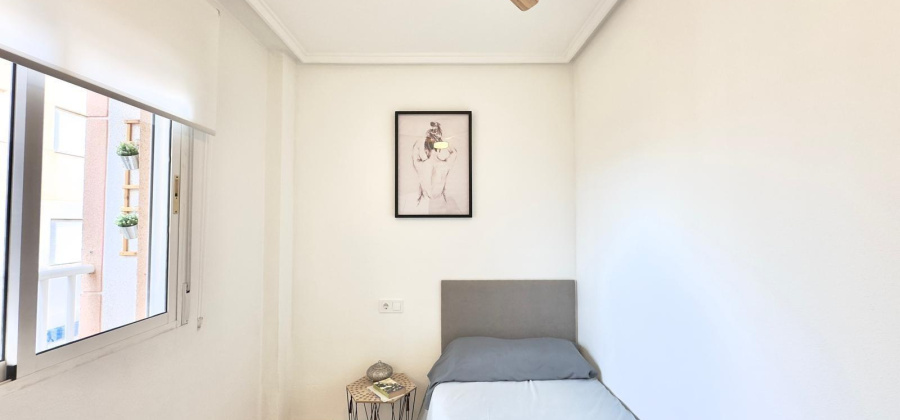 Torrevieja, Alicante, 2 Bedrooms Bedrooms, ,1 BathroomBathrooms,Apartment,Resale,0,75632241727664736