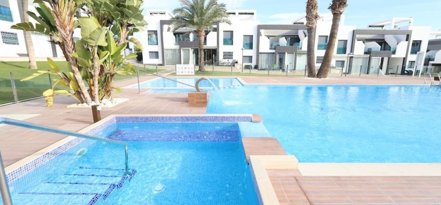 Orihuela Costa, Alicante, 2 Bedrooms Bedrooms, ,2 BathroomsBathrooms,Bungalow,Resale,0,209924155213865792