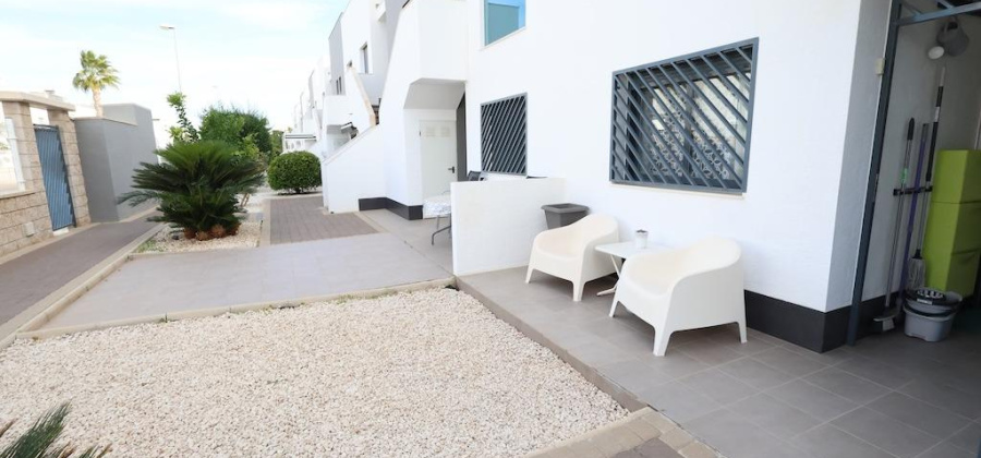 Orihuela Costa, Alicante, 2 Bedrooms Bedrooms, ,2 BathroomsBathrooms,Bungalow,Resale,0,209924155213865792