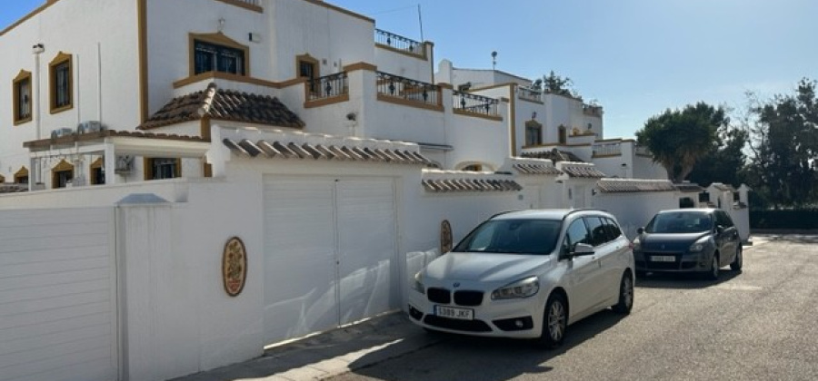 Orihuela, Alicante, 3 Bedrooms Bedrooms, ,2 BathroomsBathrooms,Townhouse,Resale,0,271160224419943616