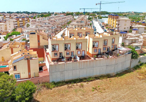 Cabo Roig, Alicante, 3 Bedrooms Bedrooms, ,2 BathroomsBathrooms,Townhouse,Resale,0,75632142156712336