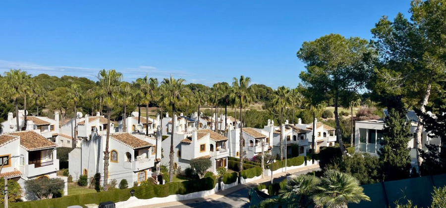 Villamartin, Alicante, 4 Bedrooms Bedrooms, ,2 BathroomsBathrooms,Villa,Resale,0,9069091878357056