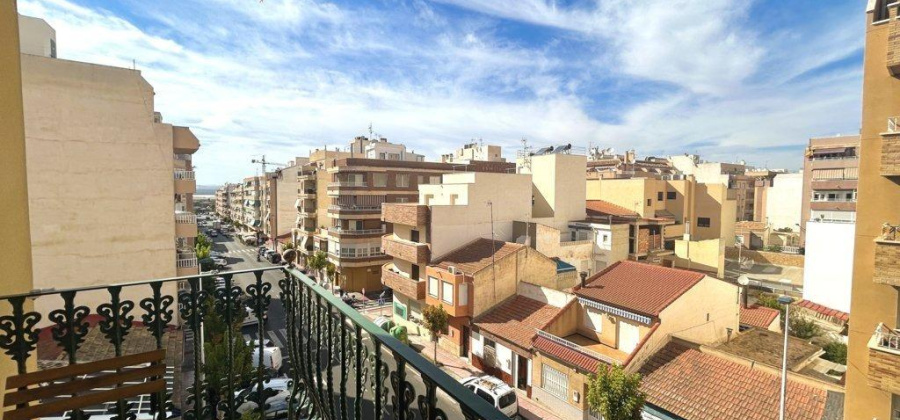 Torrevieja, Alicante, 3 Bedrooms Bedrooms, ,2 BathroomsBathrooms,Apartment,Resale,0,7563269296552825