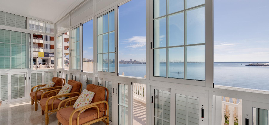 Torrevieja, Alicante, 4 Bedrooms Bedrooms, ,2 BathroomsBathrooms,Apartment,Resale,0,206104151500540032