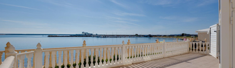 Torrevieja, Alicante, 4 Bedrooms Bedrooms, ,2 BathroomsBathrooms,Apartment,Resale,0,206104151500540032