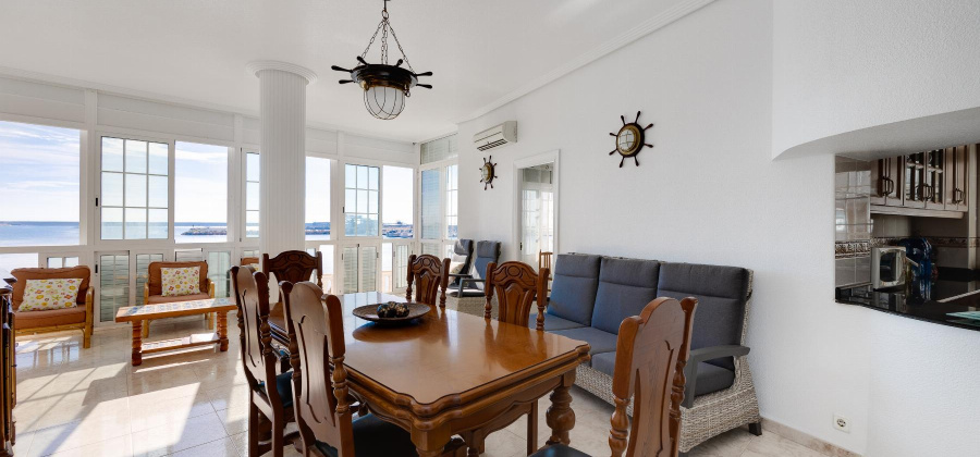 Torrevieja, Alicante, 4 Bedrooms Bedrooms, ,2 BathroomsBathrooms,Apartment,Resale,0,206104151500540032