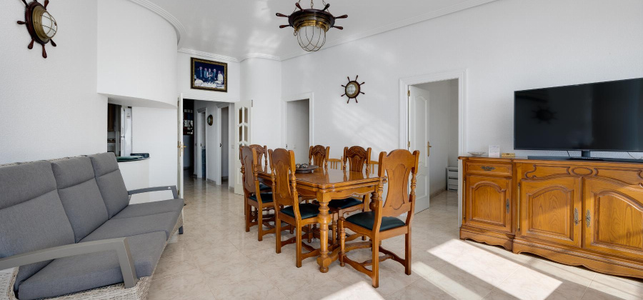 Torrevieja, Alicante, 4 Bedrooms Bedrooms, ,2 BathroomsBathrooms,Apartment,Resale,0,206104151500540032