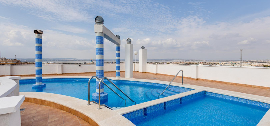 Torrevieja, Alicante, 2 Bedrooms Bedrooms, ,1 BathroomBathrooms,Apartment,Resale,0,206104216244004032