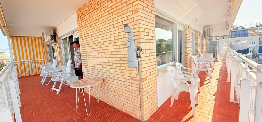 Benidorm, Alicante, 3 Bedrooms Bedrooms, ,2 BathroomsBathrooms,Apartment,Resale,0,75632174316423616