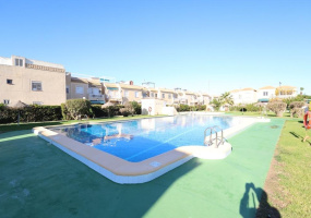 Torrevieja, Alicante, 3 Bedrooms Bedrooms, ,1 BathroomBathrooms,Bungalow,Resale,0,209924212084221888