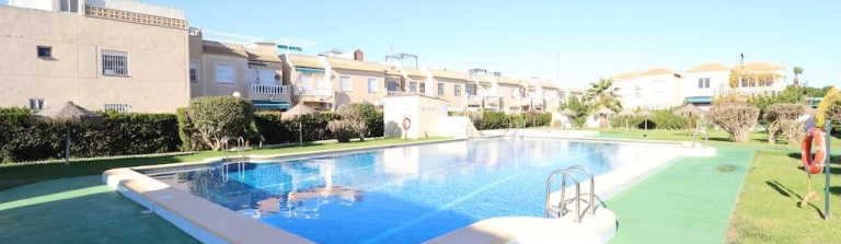 Torrevieja, Alicante, 3 Bedrooms Bedrooms, ,1 BathroomBathrooms,Bungalow,Resale,0,209924212084221888