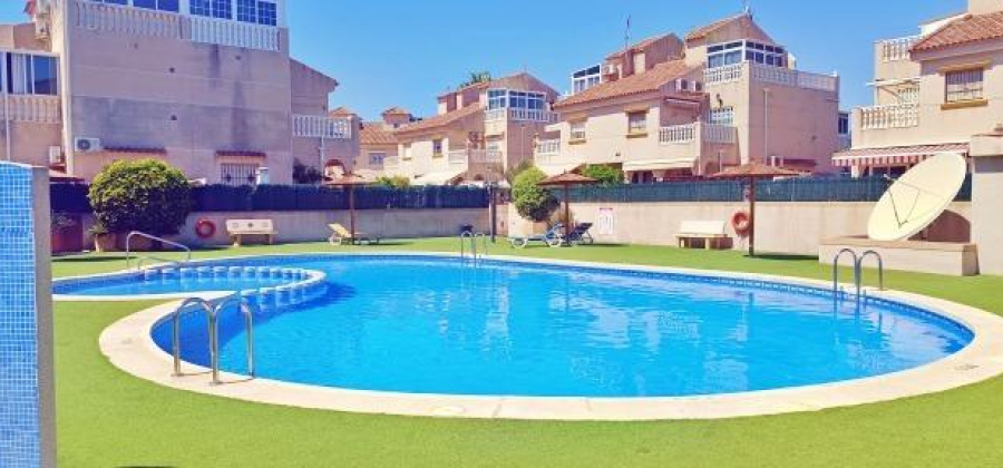 Torrevieja, Alicante, 2 Bedrooms Bedrooms, ,1 BathroomBathrooms,Townhouse,Resale,0,75632139898439808