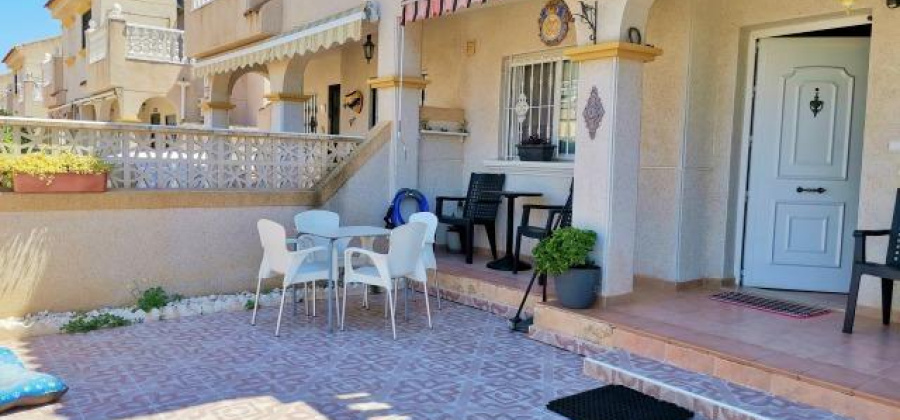 Torrevieja, Alicante, 2 Bedrooms Bedrooms, ,1 BathroomBathrooms,Townhouse,Resale,0,75632139898439808