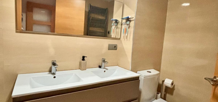 Benidorm, Alicante, 3 Bedrooms Bedrooms, ,2 BathroomsBathrooms,Apartment,Resale,0,75632227692435296