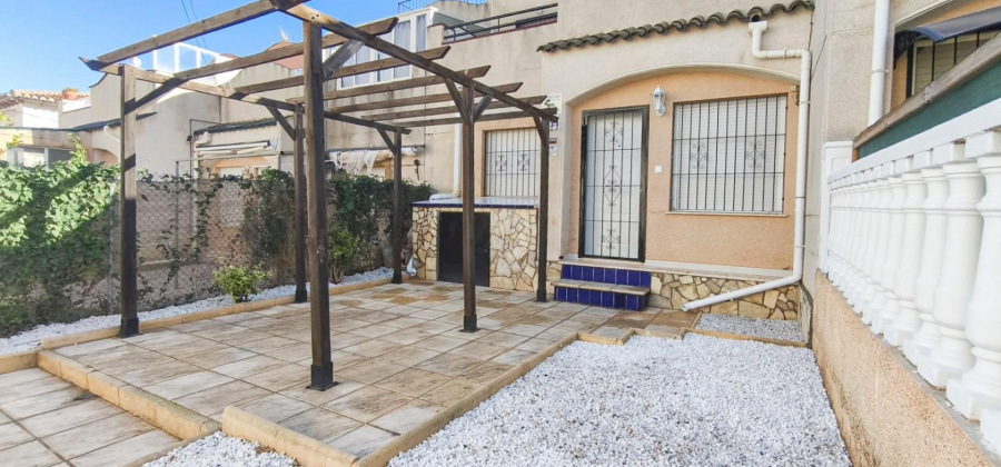 Torrevieja, Alicante, 3 Bedrooms Bedrooms, ,1 BathroomBathrooms,Bungalow,Resale,0,75632142392640112