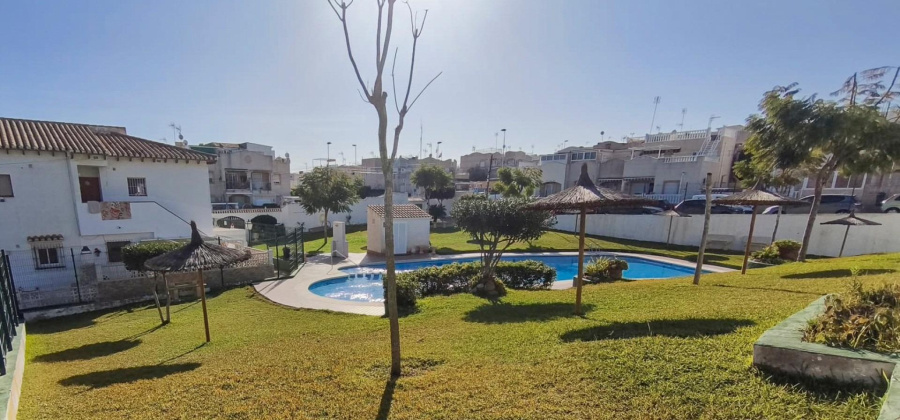 Torrevieja, Alicante, 3 Bedrooms Bedrooms, ,1 BathroomBathrooms,Bungalow,Resale,0,75632142392640112