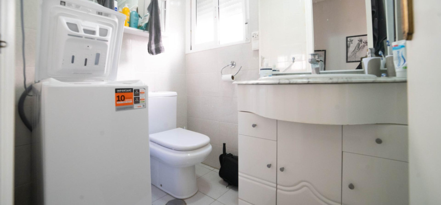 Torrevieja, Alicante, 2 Bedrooms Bedrooms, ,1 BathroomBathrooms,Apartment,Resale,0,75632245419361392