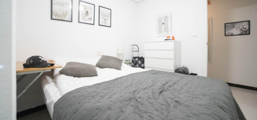 Torrevieja, Alicante, 2 Bedrooms Bedrooms, ,1 BathroomBathrooms,Apartment,Resale,0,75632245419361392