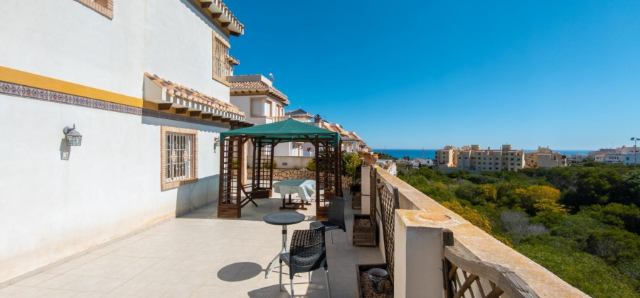 Torrevieja, Alicante, 3 Bedrooms Bedrooms, ,2 BathroomsBathrooms,Villa,Resale,0,75632277152363936