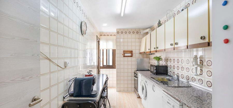 Torrevieja, Alicante, 3 Bedrooms Bedrooms, ,1 BathroomBathrooms,Apartment,Resale,0,75632558742100352