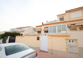 Orihuela Costa, Alicante, 3 Bedrooms Bedrooms, ,1 BathroomBathrooms,Townhouse,Resale,0,209924150718667200