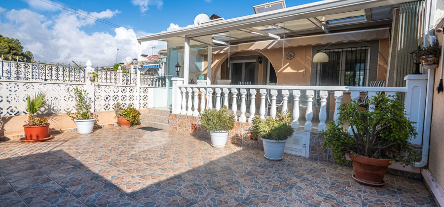 Torrevieja, Alicante, 2 Bedrooms Bedrooms, ,2 BathroomsBathrooms,Villa,Resale,0,10353683003525476