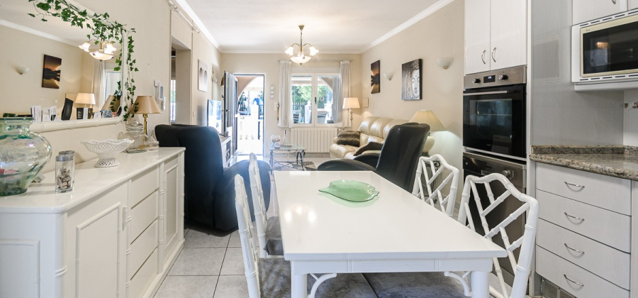 Torrevieja, Alicante, 2 Bedrooms Bedrooms, ,2 BathroomsBathrooms,Villa,Resale,0,10353683003525476