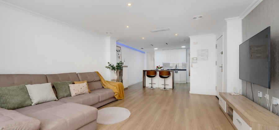 Torrevieja, Alicante, 3 Bedrooms Bedrooms, ,2 BathroomsBathrooms,Apartment,Resale,0,75632107477124688